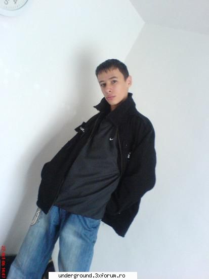 al vostru god 2pac :>:>:> poze cu noi