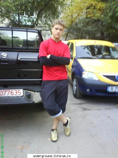 sefii vostri sunt 2pac si z3us hai si eu :) stiu ca sunt cel ami varza :) dar asta e las sefii sa se